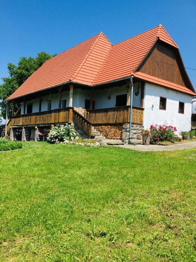 Miklos Lak Ocna de Sus Exterior photo